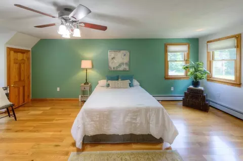 Bedroom - 20 Falcon St, Worcester, MA 01603 photo 2 of 10