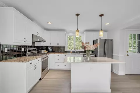 36 Flint Rd, Acton, MA 01720 photo 4