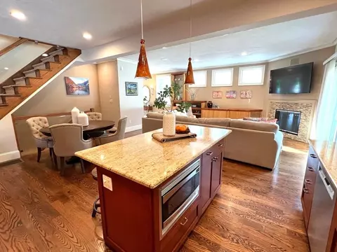 26 Mills Rd, Needham, MA 02494 photo 11
