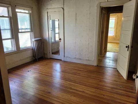 Bedroom - 39-41 Lyndale St, Springfield, MA 01108 photo 1 of 2