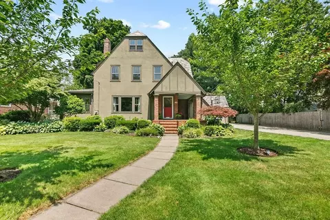 184 Greenacre Ave, Longmeadow, MA 01106