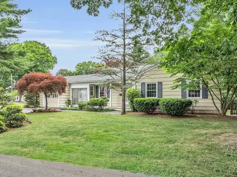 47 Sylvan Ave, Chelmsford, MA 01824