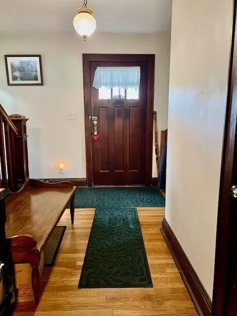 Entry Way - 2 Pine St, Chicopee, MA 01020 photo 1 of 2