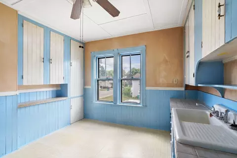 Kitchen - 14 Third St, Attleboro, MA 02703 photo 4 of 6