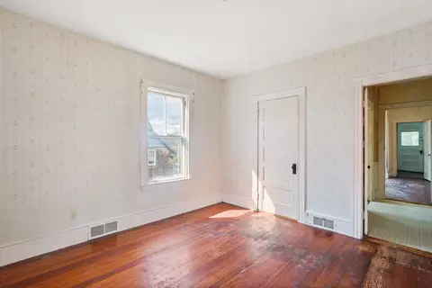 Bedroom - 14 Third St, Attleboro, MA 02703 photo 4 of 12