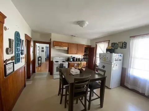 5 Chrome St, Worcester, MA 01604 photo 9