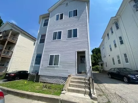 5 Chrome St, Worcester, MA 01604 photo 4