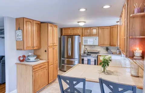 19 Marc Ave, Barnstable, MA 02632 photo 5