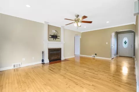 Living - 65 Bartels St, Springfield, MA 01128 photo 5 of 9