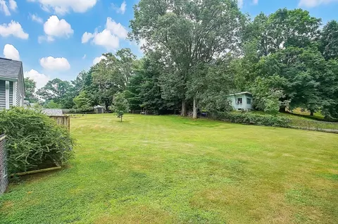 Exterior - 65 Bartels St, Springfield, MA 01128 photo 6 of 8