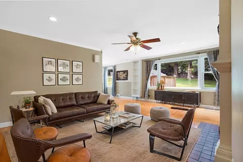 Living - 65 Bartels St, Springfield, MA 01128 photo 4 of 9