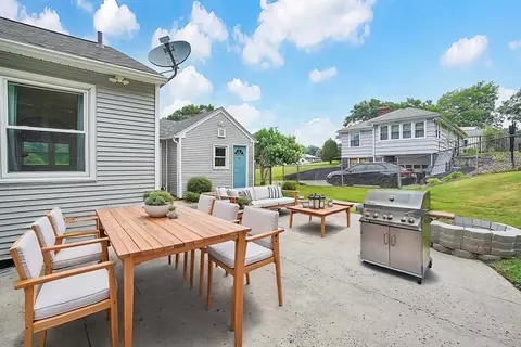 Exterior - 65 Bartels St, Springfield, MA 01128 photo 4 of 8