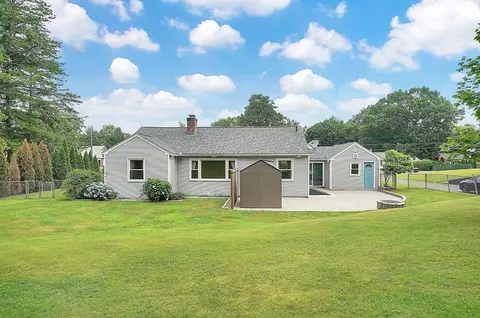 Exterior - 65 Bartels St, Springfield, MA 01128 photo 8 of 8