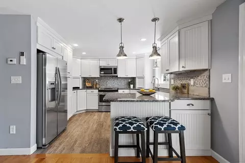 8 Kingsdale St, Worcester, MA 01606