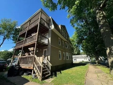 Exterior - 524-526 Plainfield St, Springfield, MA 01107 photo 5 of 7