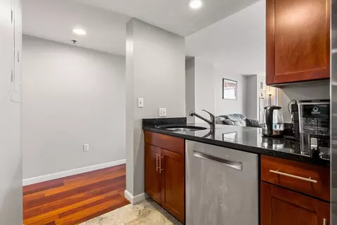 8-12 Museum Way #1527, Cambridge, MA 02141