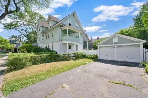 96 Garfield St, Springfield, MA 01108 photo 3