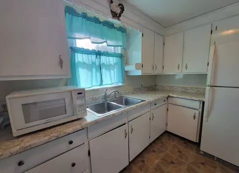 Kitchen - 52 Ella St, Athol, MA 01331 photo 2 of 4