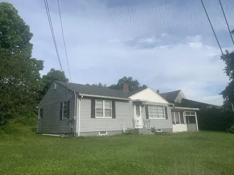 Exterior - 52 Ella St, Athol, MA 01331 photo 2 of 8
