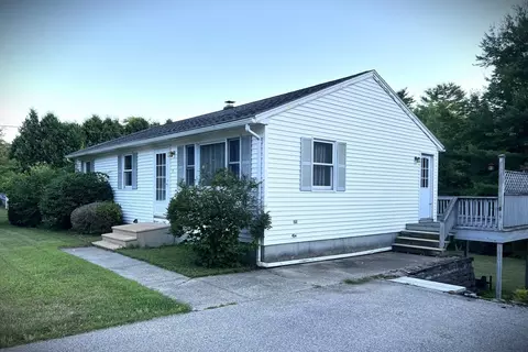 Exterior - 12 Surrey Ln, Webster, MA 01570 photo 6 of 9