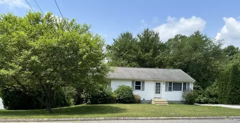 Exterior - 12 Surrey Ln, Webster, MA 01570 photo 5 of 9
