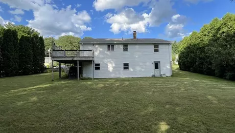 Exterior - 12 Surrey Ln, Webster, MA 01570 photo 4 of 9