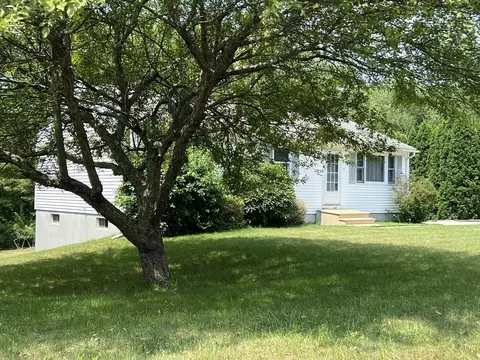 Exterior - 12 Surrey Ln, Webster, MA 01570 photo 3 of 9