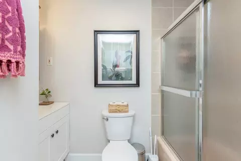 Bath - 15 Staples Ave #46, Everett, MA 02149 photo 2 of 3
