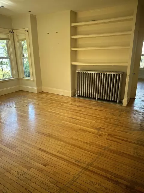 29 School St, Danvers, MA 01923 photo 2