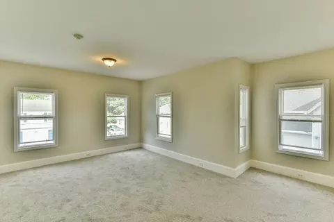 4 Agate Ave, Worcester, MA 01604 photo 10