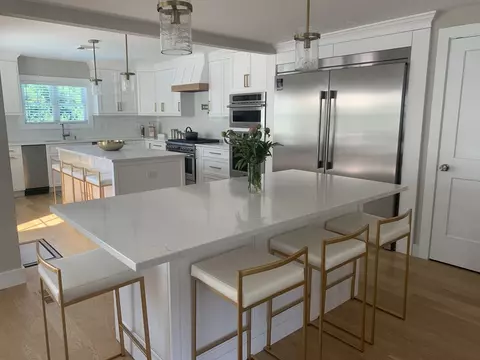22 Kettering Rd, Norwood, MA 02062