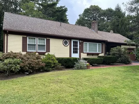 42 Yawl Rd, Barnstable, MA 02655