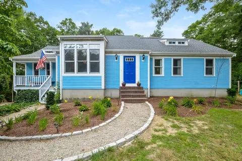 6 Anchor Dr, Sandwich, MA 02644