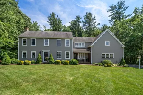 14 Beverly Way, Pembroke, MA 02359