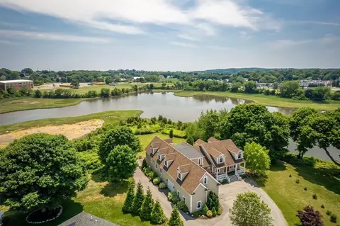 9 Lupine Ln, Gloucester, MA 01930