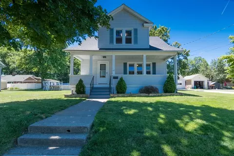 40 Tower Ter, Agawam, MA 01001