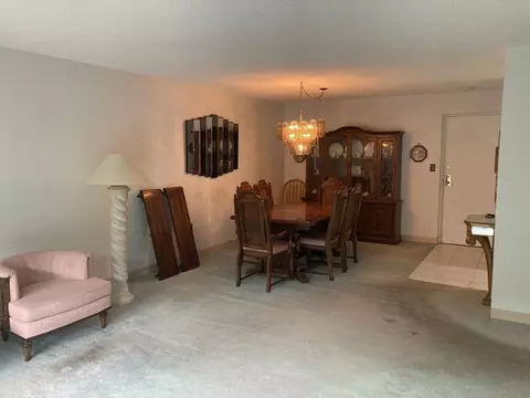 Dining - 2 Summit Dr #36, Reading, MA 01867 photo 1 of 1