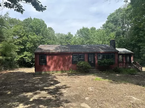 91 Hale Rd, Hubbardston, MA 01452