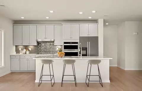 300 Martins Lndg #506, North Reading, MA 01864