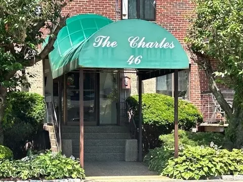 46 Cochituate Rd #206, Framingham, MA 01701