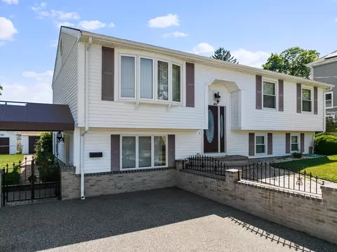 Exterior - 403 Aetna St, Fall River, MA 02721 photo 2 of 8