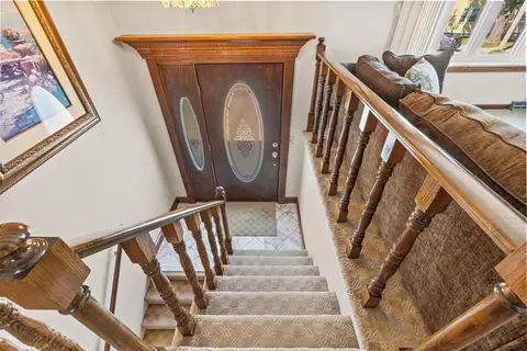 Entry Way - 403 Aetna St, Fall River, MA 02721 photo 4 of 7