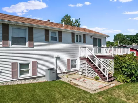 Exterior - 403 Aetna St, Fall River, MA 02721 photo 4 of 8