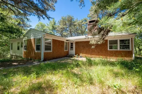 45 Pier Rd, Wellfleet, MA 02667
