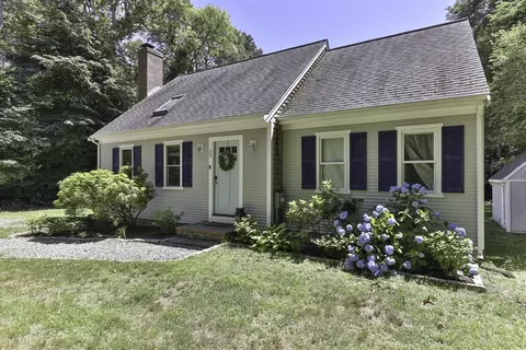 38 Crosby Rd, Barnstable, MA 02632