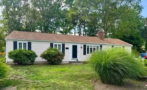 173 Nottingham Dr, Barnstable, MA 02632 photo 3