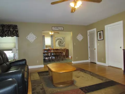 120 Andrews, Woonsocket, RI 02895 photo 4
