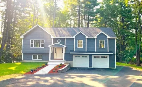 4 Eden St, Derry, NH 03038