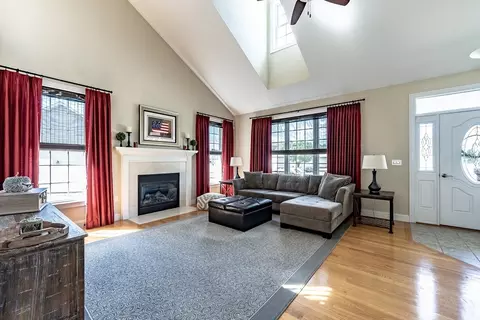 Living - 111 Caddyshack Dr, Chicopee, MA 01020 photo 3 of 3