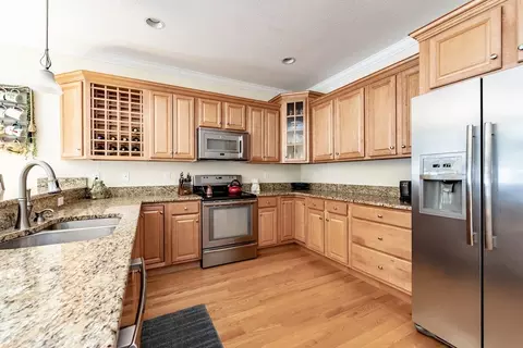 Kitchen - 111 Caddyshack Dr, Chicopee, MA 01020 photo 4 of 4